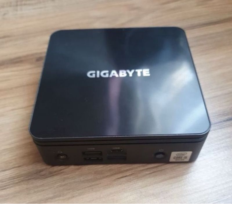 Mini PC Gigabyte GBBRi5