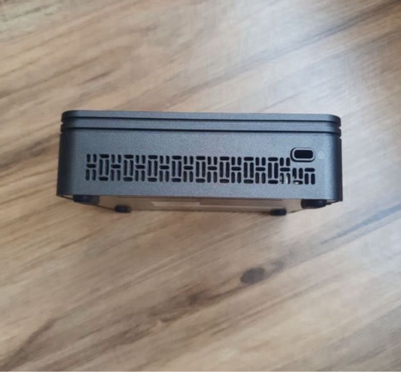 Mini PC Gigabyte GBBRi5 afbeelding 4