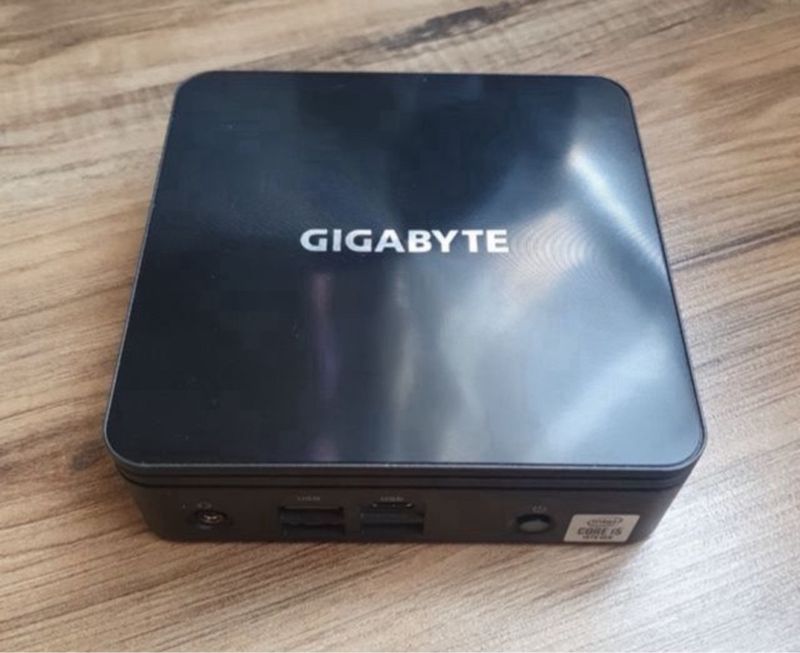 Mini PC Gigabyte GBBRi5 afbeelding 2