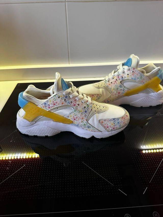 Nike Huarache Flores