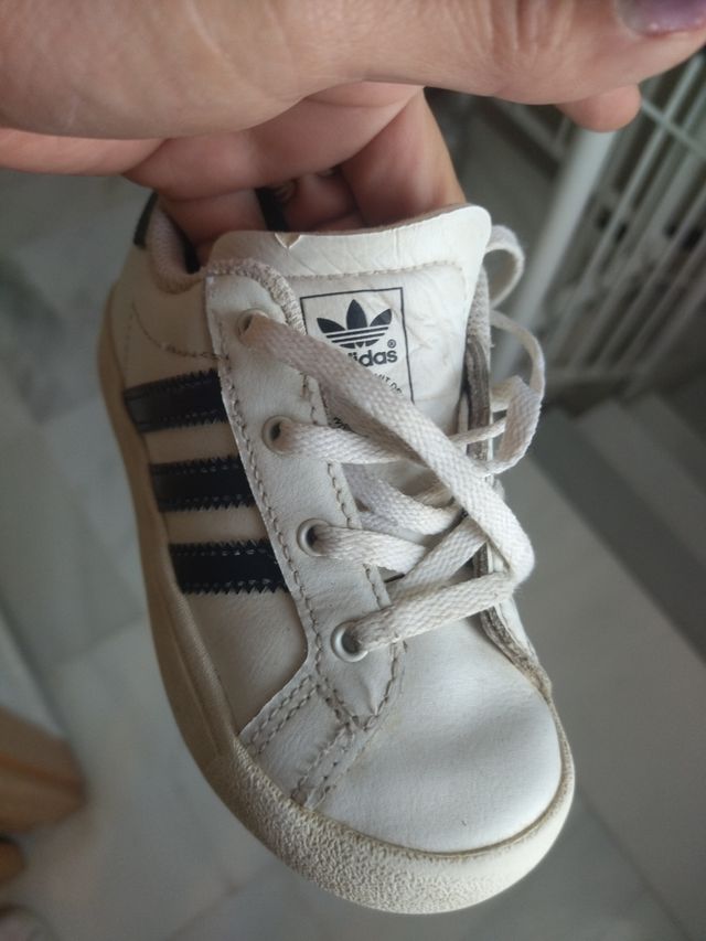 Zapatillas Adidas niño 26