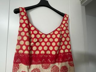 Vestido de flamenca rojo y beige