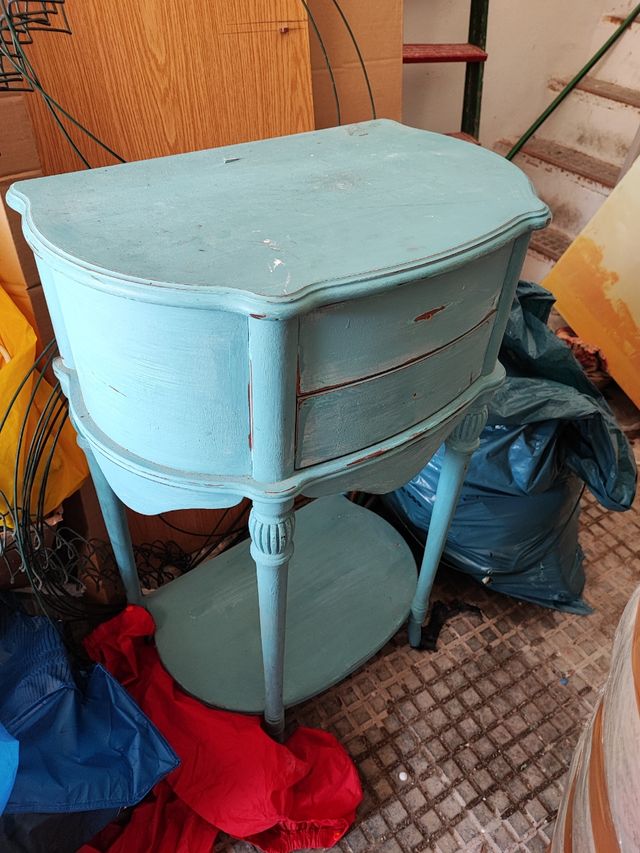 Mobile ausiliario blu turchese