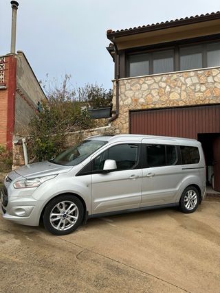 Ford Grand Tourneo Connec 2014