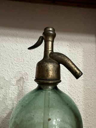Sifón antiguo “Isabel Elorza – Vitoria”