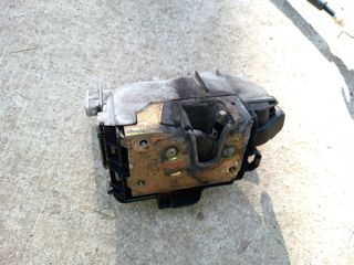 Alzalunas electrico y cerradura Ibiza 6k