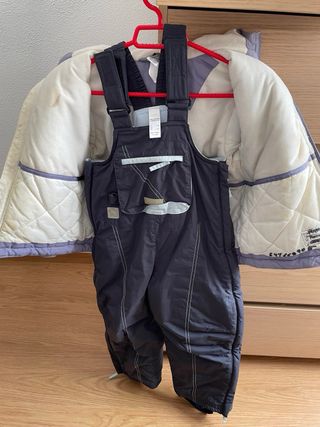 Traje de nieve decathlon niño o niña 4a 5 años 