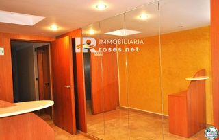Piso en venta en Salatar en Roses