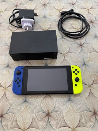 Console nintendo switch joycon blu e giallo