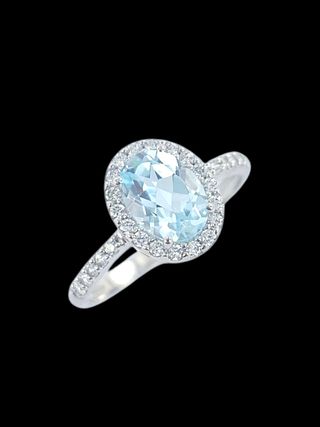 Anillo oro 18k. Belleza atemporal.