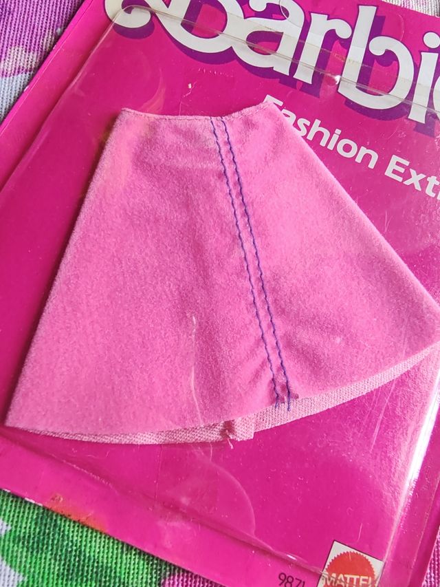 Barbie gonna anni 80