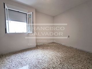 Piso en venta en Lucena