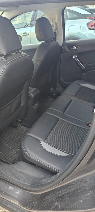 Peugeot 2008 2015 hdi 120cv 6vel man - 73800kms