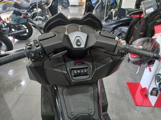 Kymco AK 550 premium
