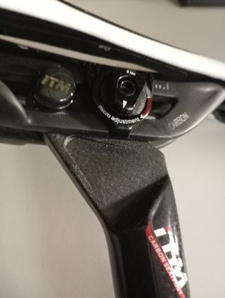 Combo Sella E Reggisella In Carbonio Per Bici Da C