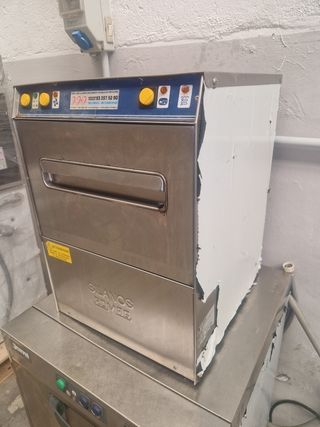 Lavavajillas industrial