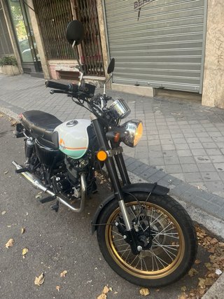 Moto 125 Mash Seventy Five