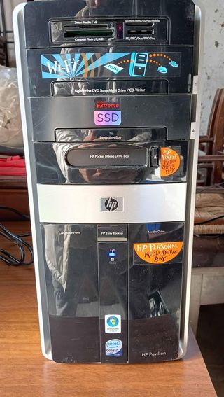 PC HP Pavillon M9000 con monitor 20 pollici