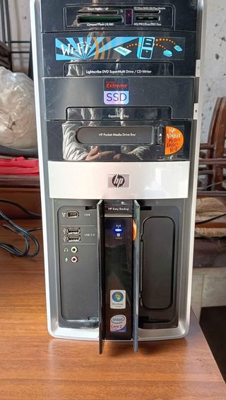 PC HP Pavillon M9000 con monitor 20 pollici