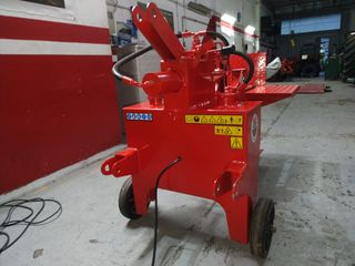 Astilladora profesional electrica 12T.