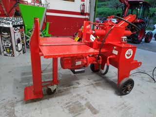 Astilladora profesional electrica 12T.