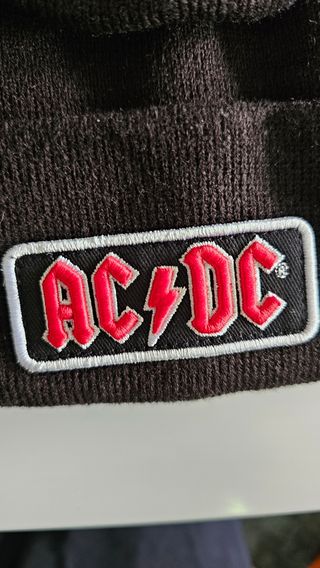 Gorro DC x ACDC