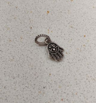 Pack Pulsera Pandora mas 4 charm