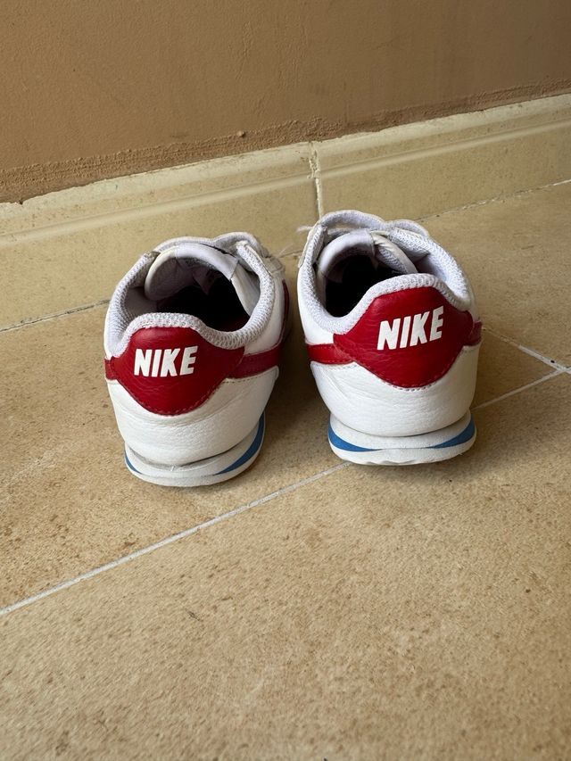Nike cortez niño