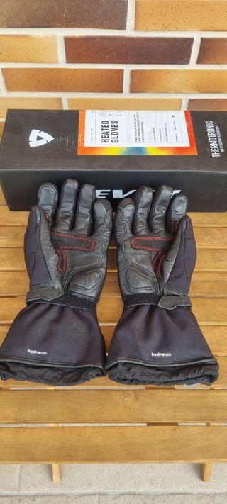 Guantes calefactados Revit