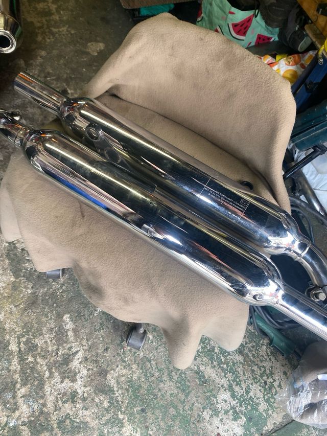 Triumph Bonnevile escape