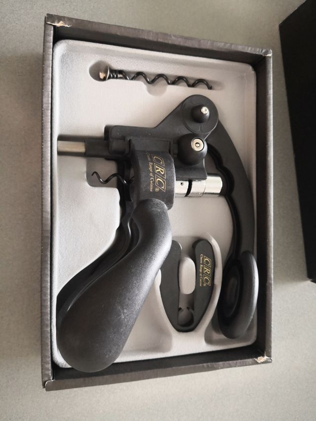 Sacacorchos a estrenar. CRC