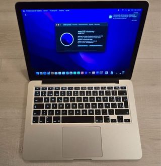 Macbook pro 13” early 2015 8gb 256gb