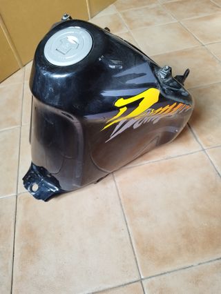 TANGA HONDA DOMINATOR