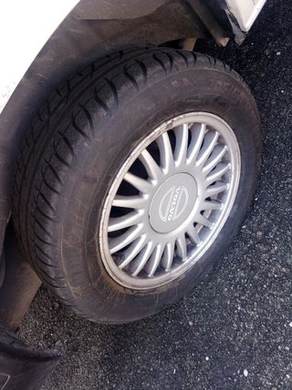 Llantas Volvo