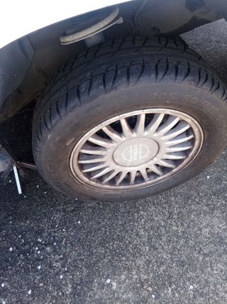 Llantas Volvo