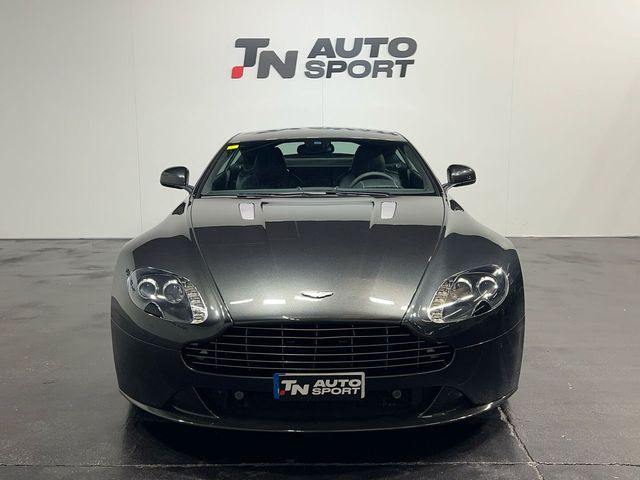 Aston Martin Vantage 2013