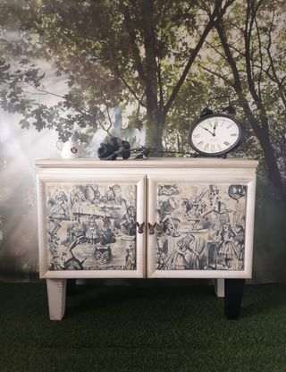 Mueble auxiliar transformado Alicia  !!