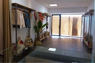 Estanteria Industrial de Hierro y madera Artesanal