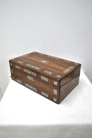 Antiguo escritorio de barco