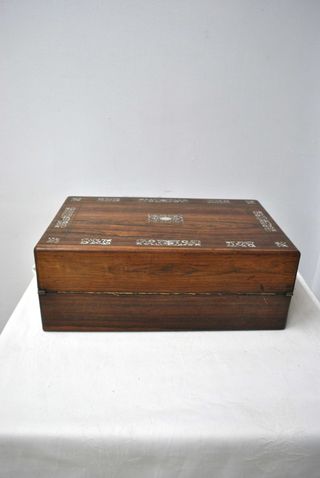 Antiguo escritorio de barco