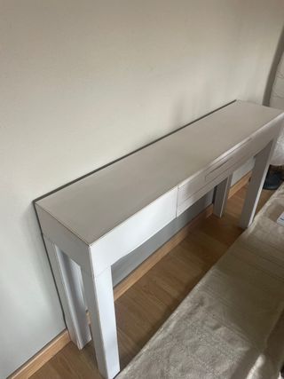 Mueble de entrada cuero blanco