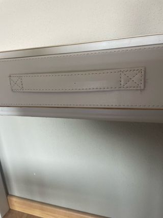 Mueble de entrada cuero blanco