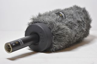 MICROFONO AKG C 568 EB