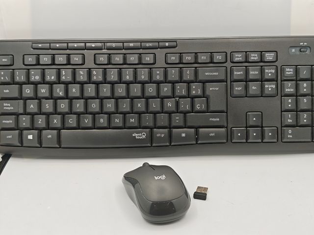 Tastiera Logitech Silen K295 e mouse M220
