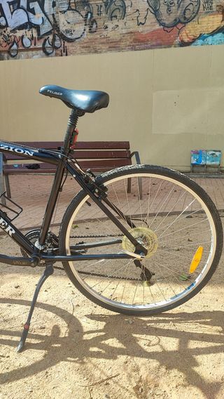 Bicicleta híbrida Peliser. Poco uso
