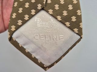 CORBATA CELINE VERDE NUEVA 210 eur