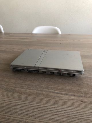 PS2 PlayStation 2 Slim SCPH77004