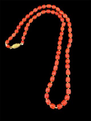 Collana naturale con chiusure in argento 925