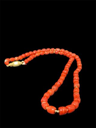 Collana naturale con chiusure in argento 925