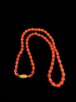 Collana naturale con chiusure in argento 925